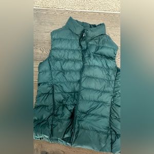 Uniqlo down vest